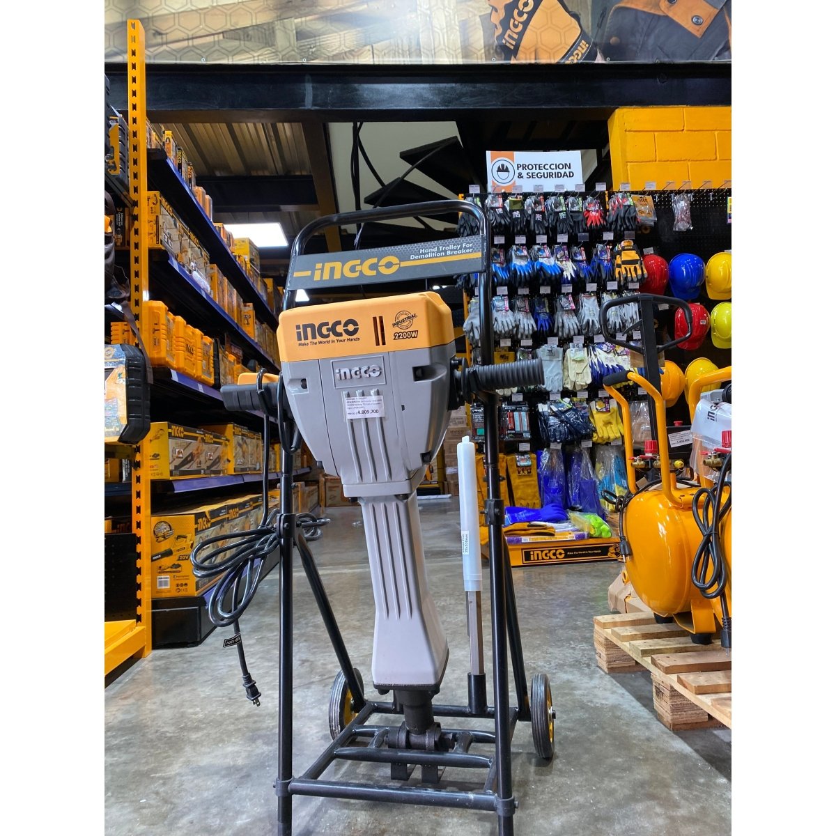 Demoledor 2200W Con 2 Cinceles Ingco UPDB22001 - MARKEMSTORE -