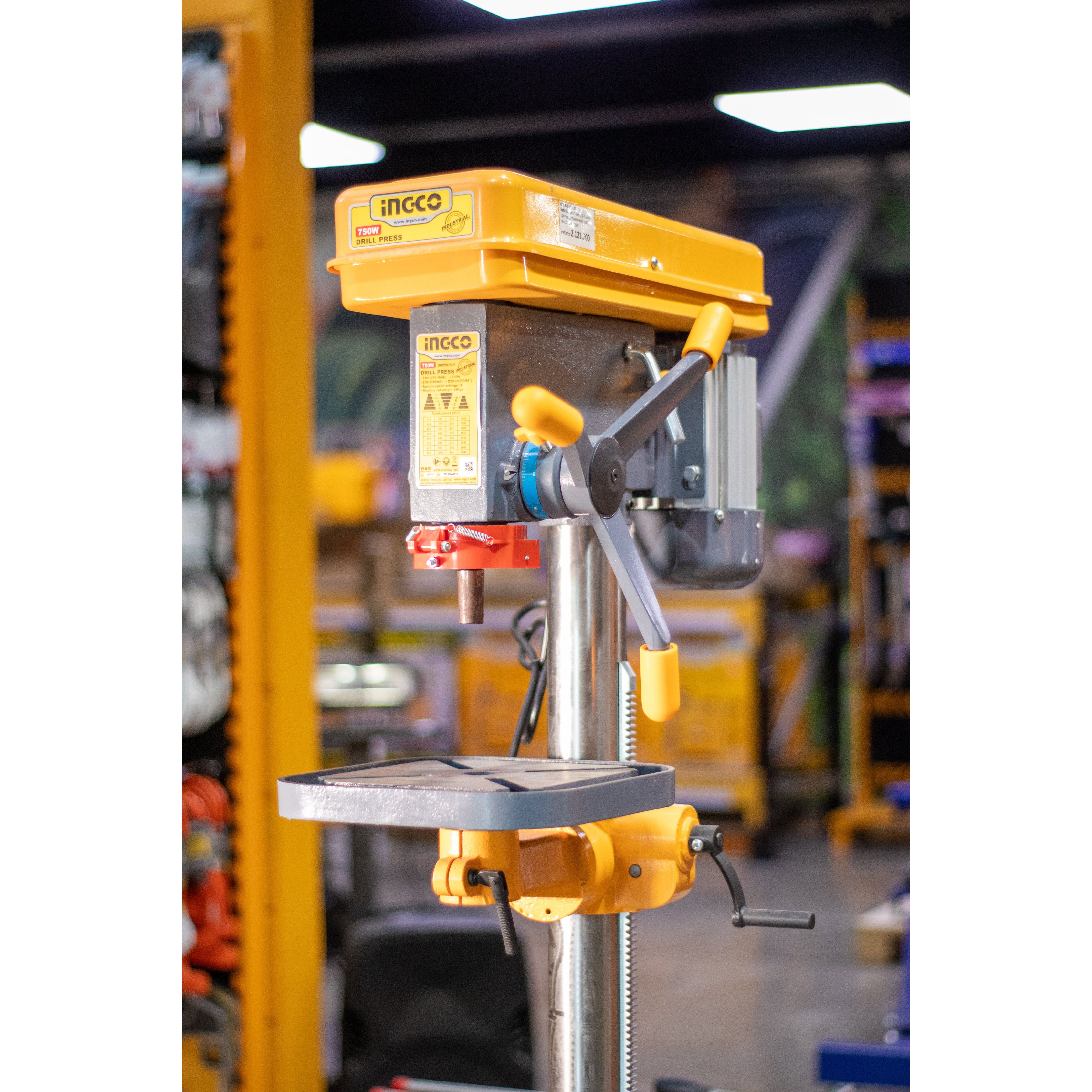 Taladro De Banco 120V 60Hz 750W Mandril 50/64 INGCO UDP207505