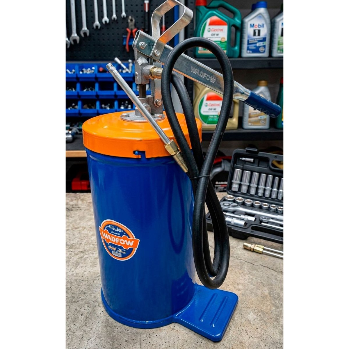 Engrasadora manual tipo balde capacidad 16kg 3000PSI WHY1A16 - MARKEMSTORE - Engrasadoras