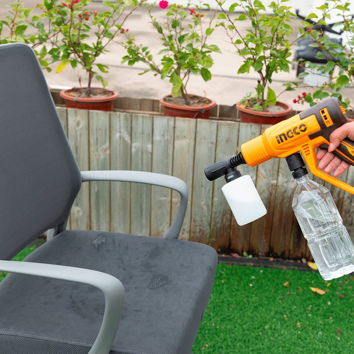 Hidrolavadora Inalámbrica 20V 24.8Bar INGCO CPWLI2036 - MARKEMSTORE - Hidrolavadoras